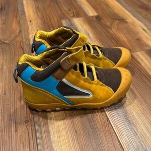 Kids Yellow and Blue High-Top Shoes